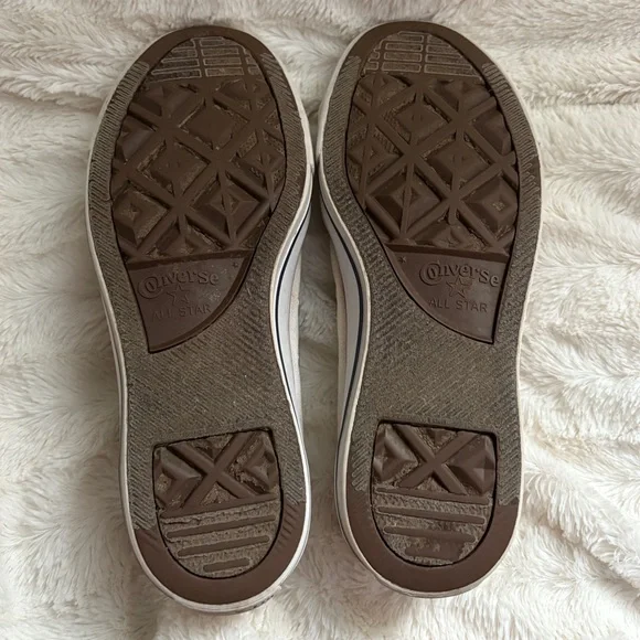 Converse Chuck Taylor All Star Low Top Sneakers - Picture 6 of 8